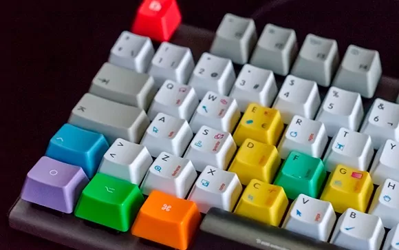 Teclado colorido